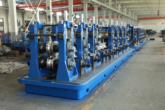 Paslanmaz çelik yapısal boru üretimi için büyük boyutlu SS boru değirmen makinesi ve dikdörtgen boru rulo şekillendirme fabrikası
