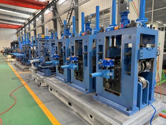 API Boru Üretimi için Yüksek Hızlı Boru Şekillendirme Makinesi | Petrol ve Gaz Boru Hattı İmalatı için Φ114–219mm Yüksek Hassasiyetli ERW Boru Değirmeni