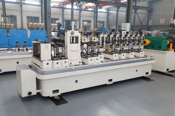 1.5 ∙ 8.0 mm Sıcak lastikli çelik boru değirmen makinesi ve inşaat boru ve yapısal boru üretimi için rulo şekillendirme makinesi